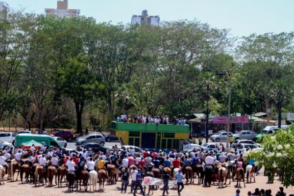 Vaqueiros se manifestam na Assembleia e recebem apoio.(Imagem:Alepi)