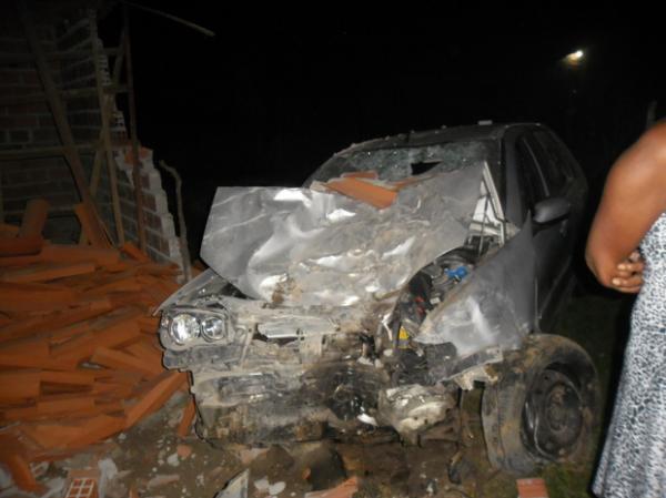 Motorista invade pista, atropela e mata gestante no Piauí.(Imagem:Luis Bandeira)