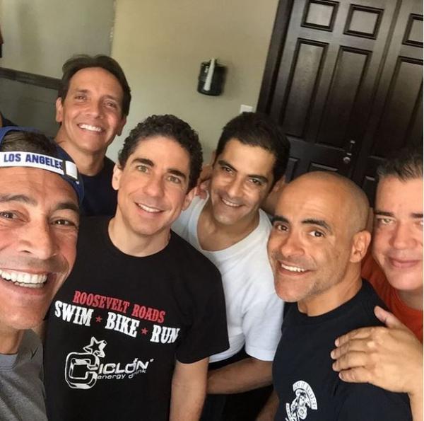 Charlie Masso, Johnny Lozada, Miguel Angel Cancel, Ray Reyes Leon, Rene Farrait e Ricky Melendez.(Imagem:Reprodução/Instagram)