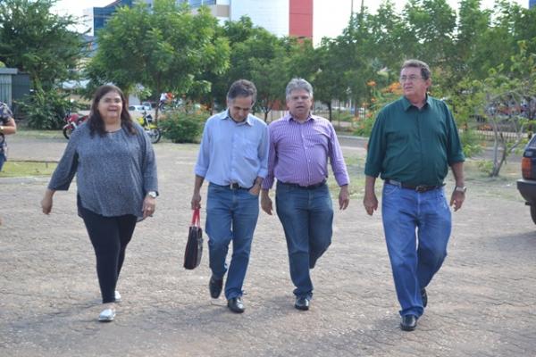 Comissão de deputados visita Terminal Rodoviário de Picos.(Imagem:Divulgação)