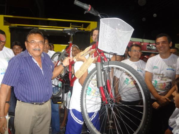 Passeio ciclístico de Floriano celebra aniversário do município.(Imagem:FlorianoNews)