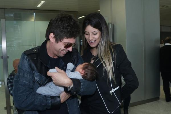 Hudson com a família(Imagem:Thiago Duran / AgNews)