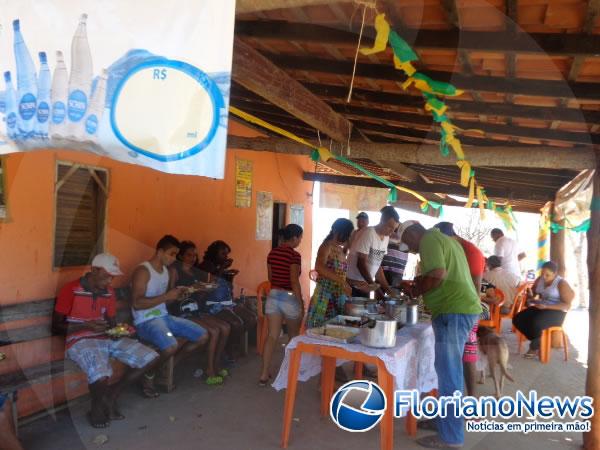 Associação dos Quadrilheiros de Floriano realizou almoço de confraternização.(Imagem:FlorianoNews)