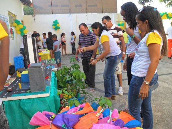 Realizada 2ª Feira de Ciências da Escola Mega de Floriano.(Imagem:FlorianoNews)