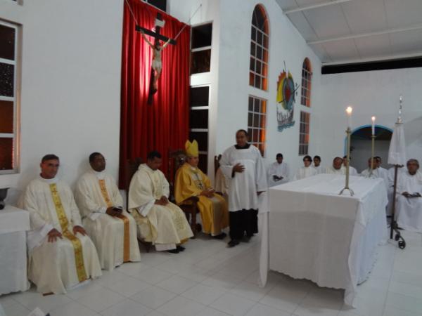 Diácono José Saraiva Júnior foi ordenado Presbítero na paróquia Sant?Ana em Floriano.(Imagem:FlorianoNews)