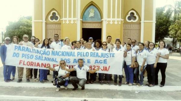 ACS e ACE de Floriano participam de paralisação em protesto a veto do piso salarial.(Imagem:FlorianoNews)