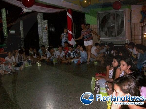 Escola Pequeno Príncipe encerrou ano letivo com III Noite do Pijama.(Imagem:FlorianoNews)