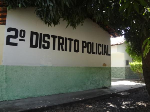 Moradores fazem apelo às autoridades por policiamento no Conjunto Pedro Simplício(Imagem:FlorianoNews)