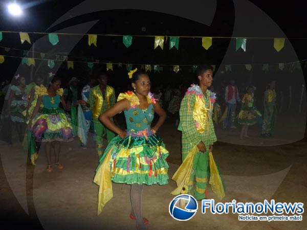 Festival de quadrilhas é realizado pelo Repórter Amarelinho na localidade Morrinhos.(Imagem:FlorianoNews)