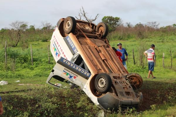 Ambulância capota na PI-323(Imagem:Elvis Presley)