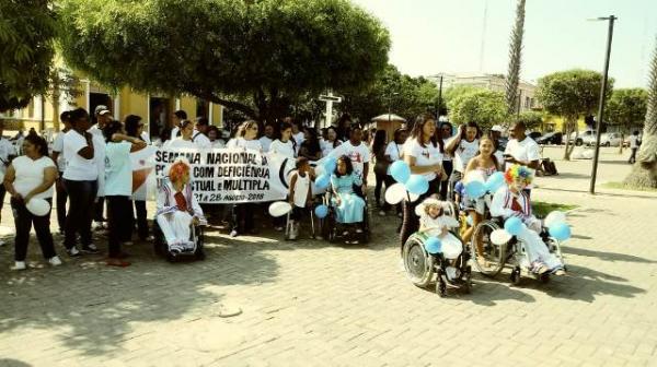 APAE promove abertura da Semana Nacional do Excepcional em Floriano.(Imagem:FlorianoNews)