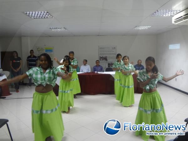 Floriano sedia VIII Seminário Regional de Formação de Gestores e Educadores O município de Floriano.(Imagem:FlorianoNews)