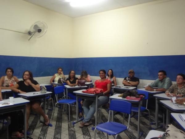 Projovem Urbano realiza formação continuada para educadores em Floriano.(Imagem:FlorianoNews)