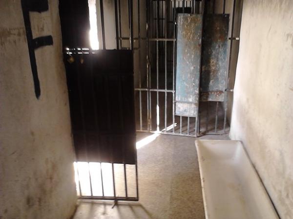 Presos da Casa de Custódia estão sendo julgados e executados por outros detentos.(Imagem:Sinpoljuspi)