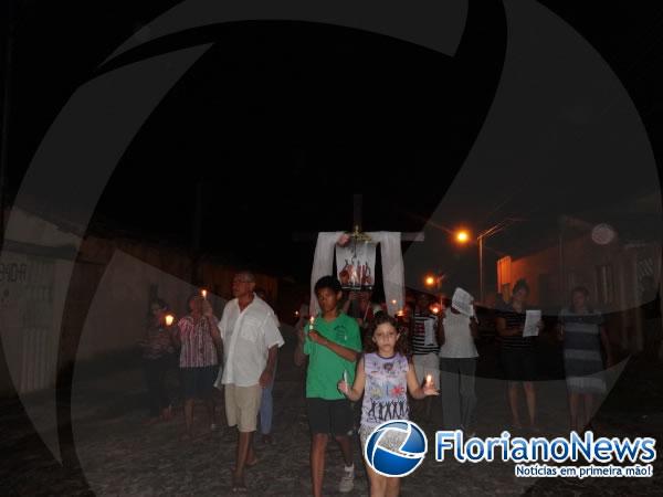 Fieis participam da Via Sacra em ruas de Floriano.(Imagem:FlorianoNews)