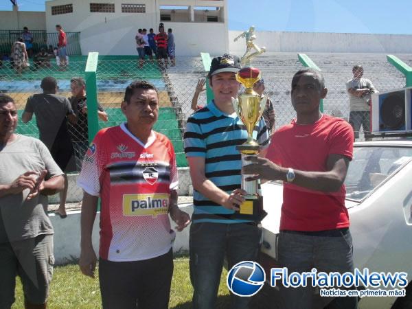 Time da Rua Sete venceu equipe do bairro manguinha no Campeonato Os Trintões.(Imagem:FlorianoNews)