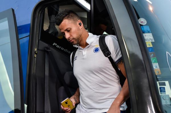 Fábio na chegada do Cruzeiro no Independência para a partida contra o Atlético-MG.(Imagem:Douglas Magno/BP Filmes)