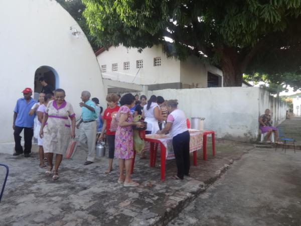 Bairro Alto da Cruz inicia festejo com alvorada e café da manhã.(Imagem:FlorianoNews)
