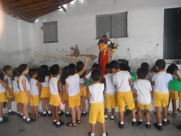  Escola Mega de Floriano realizou manhã recreativa em comemoração ao Dia da Criança.(Imagem:FlorianoNews)