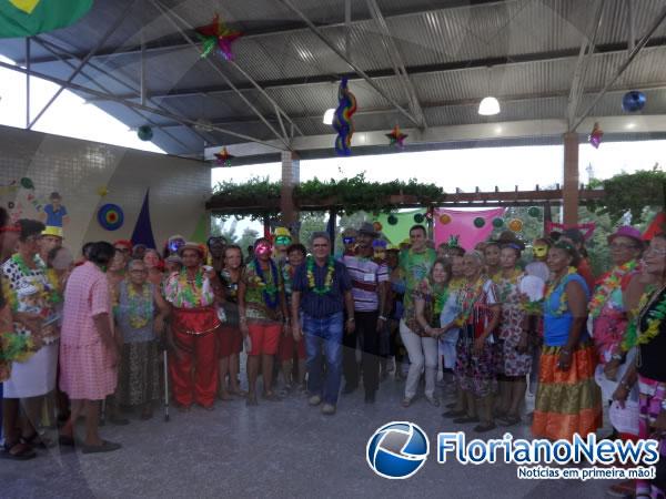 Prefeitura de Floriano realizou Baile de Carnaval da 3ª Idade.(Imagem:FlorianoNews)