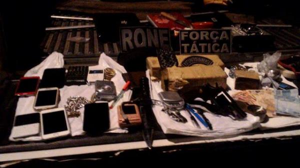 Homem é preso com arma, dinheiro e drogas em Floriano.(Imagem:Força Tática )