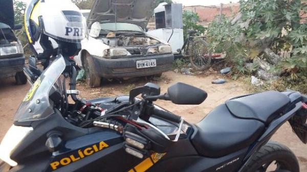 Em uma tarde, motociclistas da PRF recuperam dois veículos roubados em Marcolândia/PI.(Imagem:PRF)