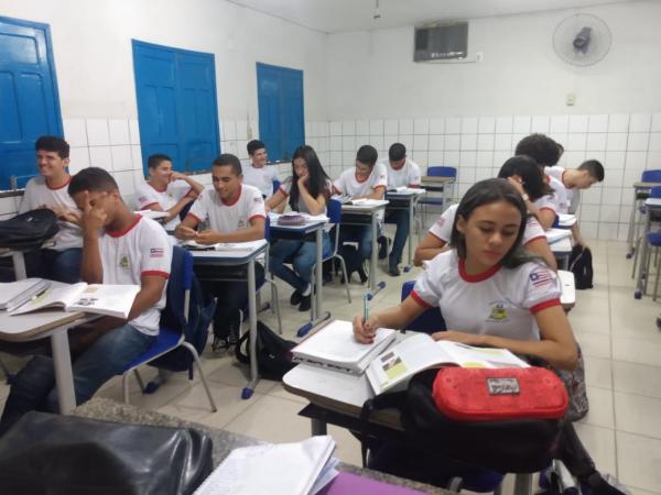 Projeto Amarelinho dá início ao cronograma de visitas às escolas para festival estudantil.(Imagem:FlorianoNews)