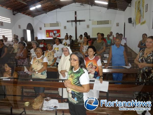 Grupos da Mãe Rainha de Floriano realizam encontro da aliança.(Imagem:FlorianoNews)