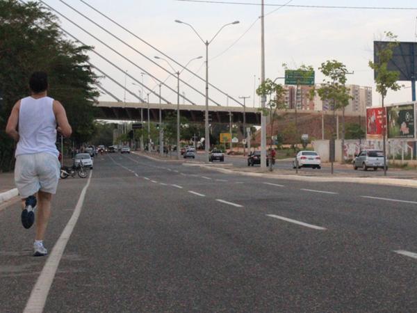 Avenida Raul Lopes teve sua velocidade máxima reduzida de 70 km/h para 60 km/h.(Imagem:Pedro Santiago/G1)