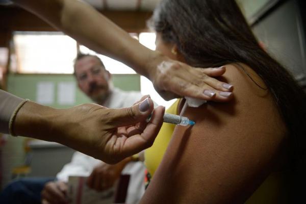 Ministério descarta problemas com vacinas contra HPV(Imagem:Marcelo Camargo/Agência Brasil)