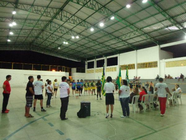 Mulheres florianenses são homenageadas com torneio feminino.(Imagem:FlorianoNews)