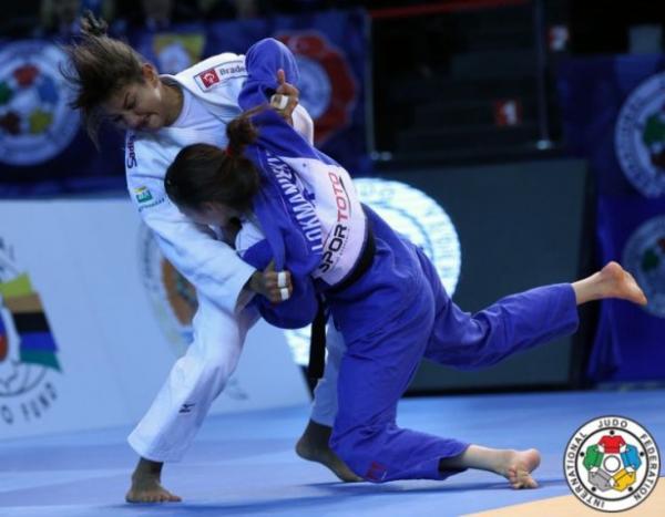 Sinal de alerta para Sarah Menezes.(Imagem:IJF Media by Zahonyi)