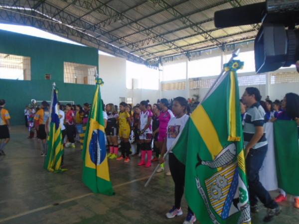 Floriano sedia Torneio Cidade Futsal Feminino 2016.(Imagem:FlorianoNews)