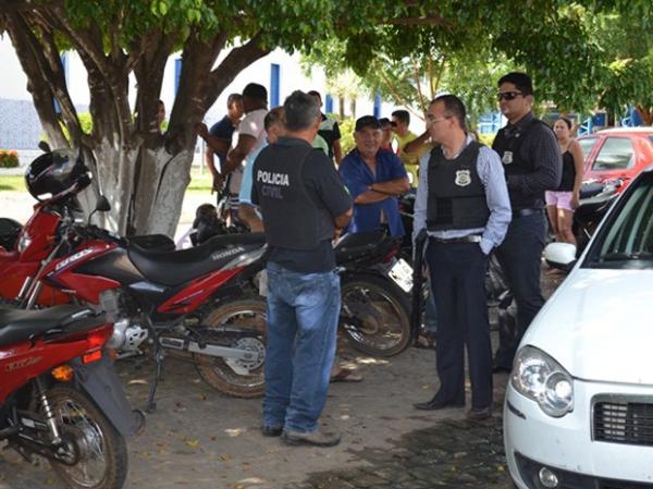 Segundo a polícia, família de gerente do banco foi feita refém.(Imagem:Misael Lima / Portal Mpiaui)