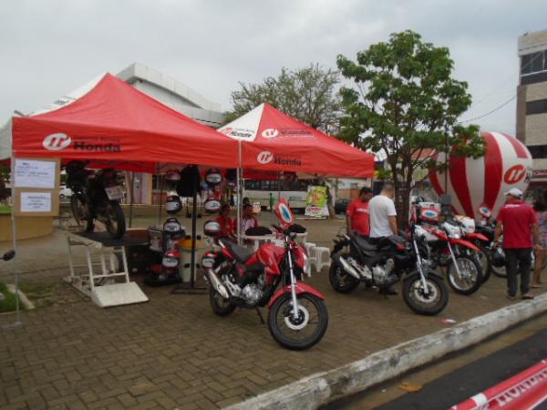 Cajueiro Motos realiza Pit Stop na Praça Dr. Sebastião Martins.(Imagem:FlorianoNews)