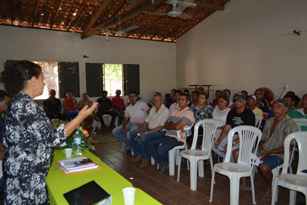 Regina Sousa em visita no norte do Piauí.(Imagem:Divulgação)