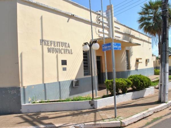Prédio da prefeitura fica localizado no Centro da cidade.(Imagem:Prefeitura de Miguel Alves/Divulgação)