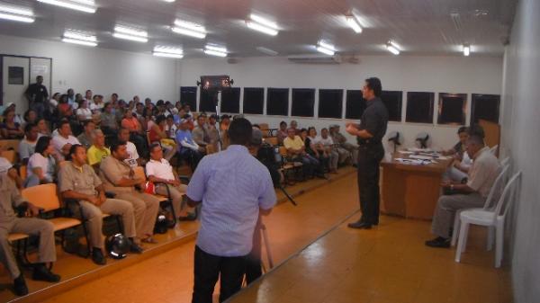 Reunião debateu Campanha de Vacinação Anti-rábica em Floriano.(Imagem:FlorianoNews)