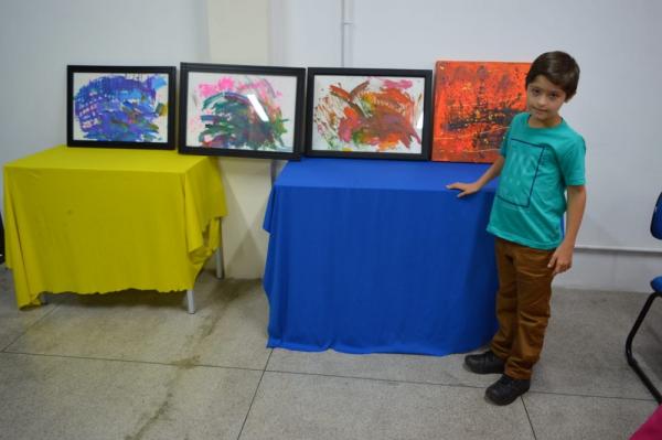 Quadros de João Elyo que estiveram na exposição na sede do Seid, Centro de Teresina.(Imagem:Divulgação / Seid)