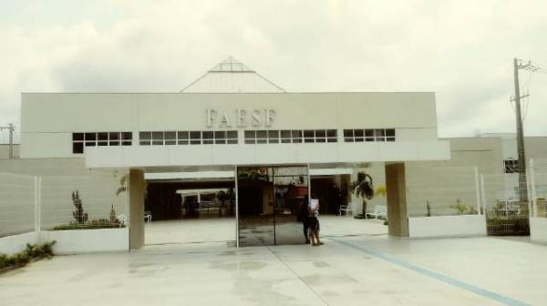 Faculdade de Floriano abre inscrições para o vestibular 2019.1.(Imagem:FlorianoNews)