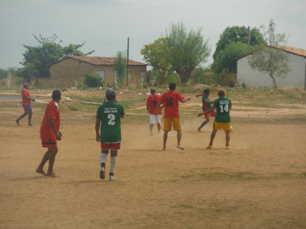 Ex-jogador do Corisabbá é homenageado pelos 64 anos de vida.(Imagem:FlorianoNews)