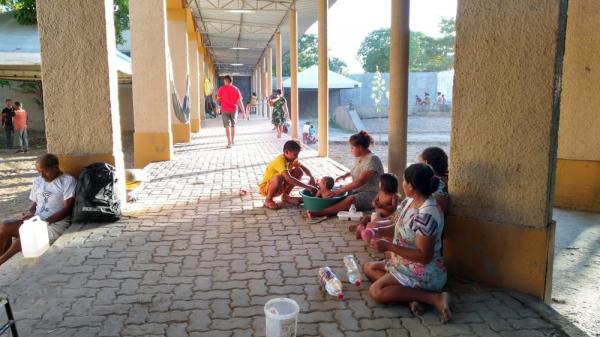 Venezuelanos são transferidos para Centro Social em Teresina.(Imagem:Rafaela Leal/G1 PI)