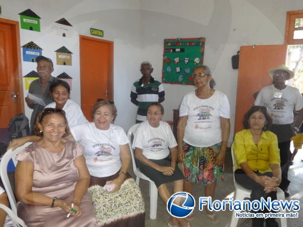 Prefeitura de Floriano distribui cestas básicas para famílias assistidas pelo CRAS.(Imagem:FlorianoNews)