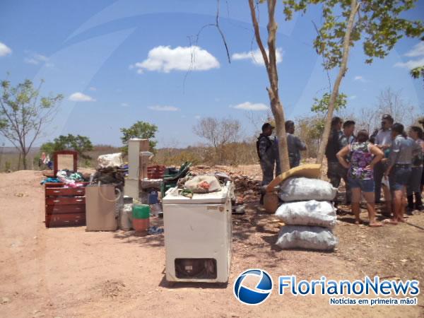 Reintegração de posse em terreno na zona rural gera confusão.(Imagem:FlorianoNews)