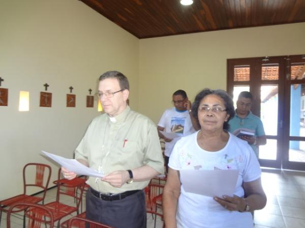 Padres participaram de encontro na Diocese de Floriano.(Imagem:FlorianoNews)