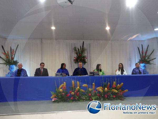 Curso de Administração Pública do CEAD/UFPI forma turma no Polo UAB de Floriano.(Imagem:FlorianoNews)