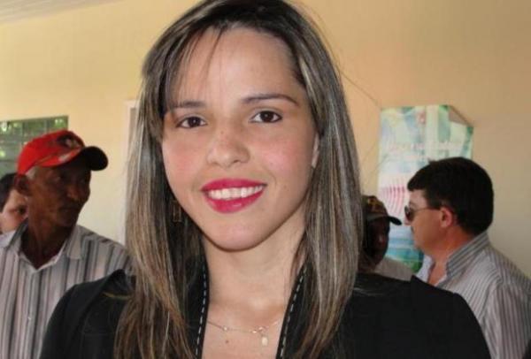  Jandirinha renuncia ao mandato de prefeita em Santa Cruz do Piauí.(Imagem:Divulgação)