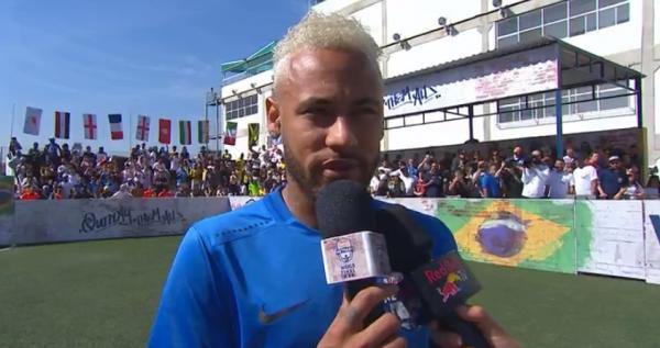 Em evento, Neymar diz que está 