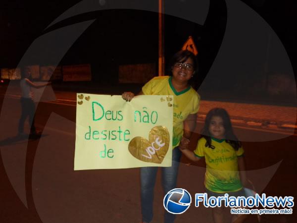 Jovens participaram de Caminhada para Jesus em Floriano.(Imagem:FlorianoNews)