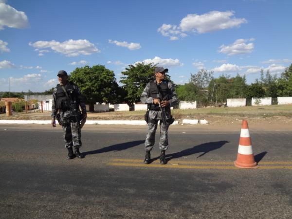 Polícia Militar realizou Operação Fronteira Segura em Floriano.(Imagem:FlorianoNews)